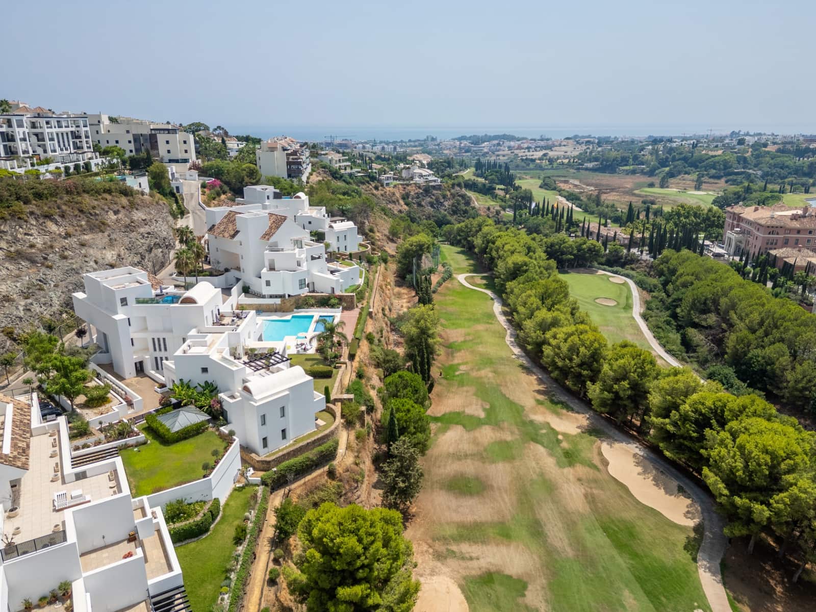 2 sovrum Lägenhet till salu i Los Flamingos med pool garage - 675 000 € (Ref: 9990370)