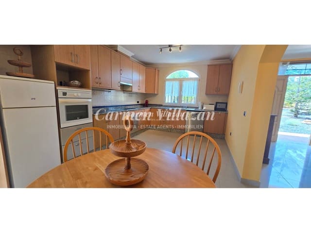 3 quarto Moradia para venda em Triquivijate, Antigua com piscina garagem - 380 000 € (Ref: 10008168)