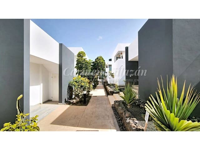 1 bedroom Apartment for sale in Villaverde, La Oliva with pool - € 247,000 (Ref: 10033377)