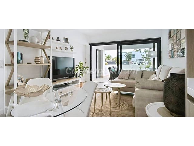 1 bedroom Apartment for sale in Villaverde, La Oliva with pool - € 247,000 (Ref: 10033377)