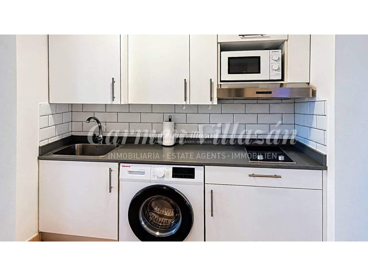 2 slaapkamer Appartement te koop in Corralejo met zwembad garage - € 230.000 (Ref: 10074788)