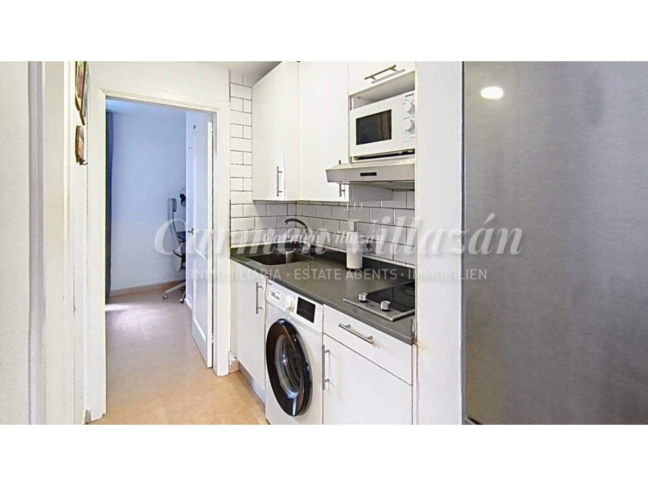 2 slaapkamer Appartement te koop in Corralejo met zwembad garage - € 230.000 (Ref: 10074788)