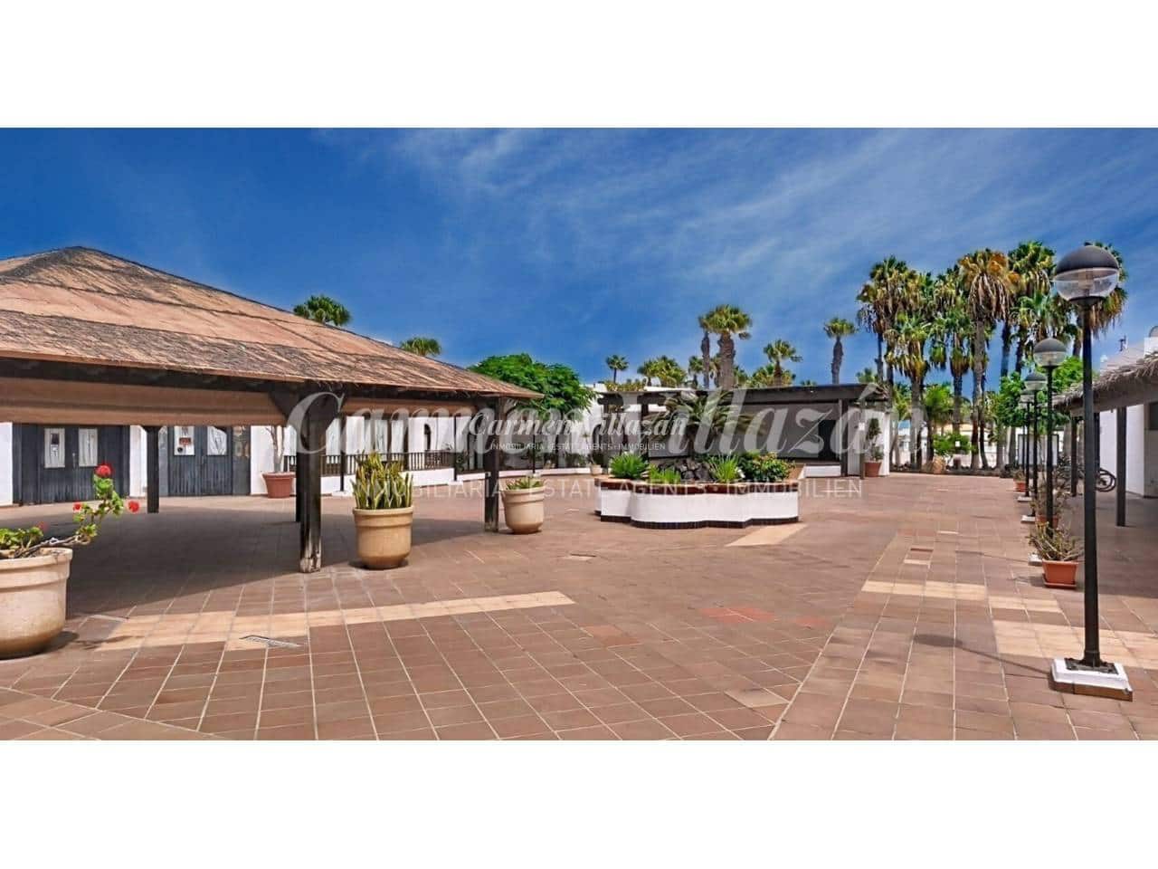 2 slaapkamer Appartement te koop in Corralejo met zwembad garage - € 230.000 (Ref: 10074788)