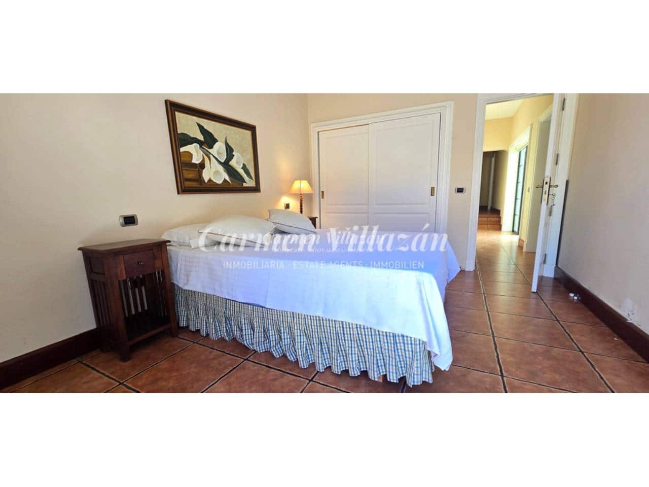 4 bedroom Villa for sale in Caleta de Fuste - € 499,000 (Ref: 10127543)