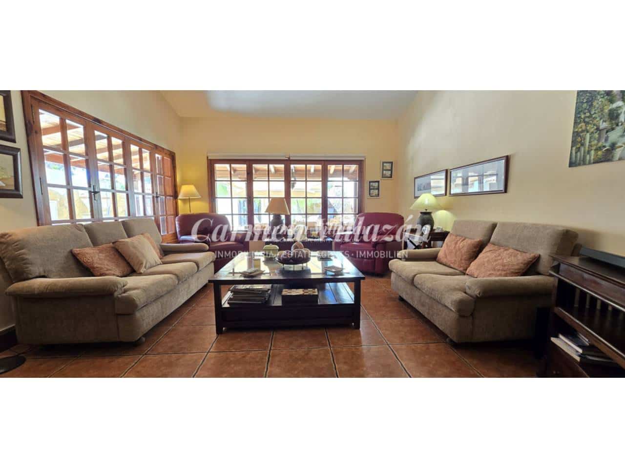 4 bedroom Villa for sale in Caleta de Fuste - € 499,000 (Ref: 10127543)