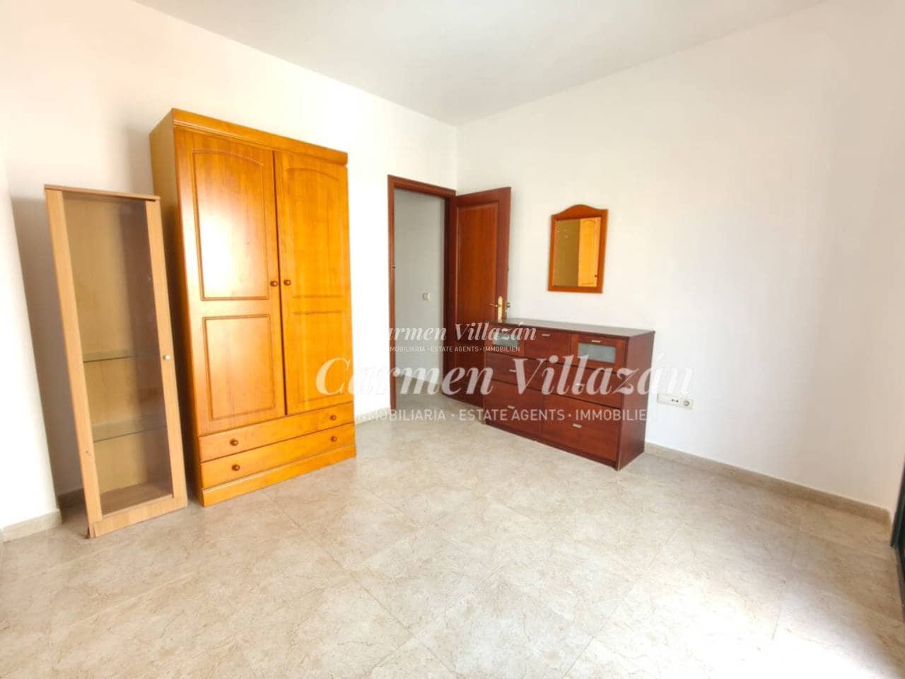 4 bedroom Apartment for sale in Puerto del Rosario with garage - € 280,000 (Ref: 10154510)