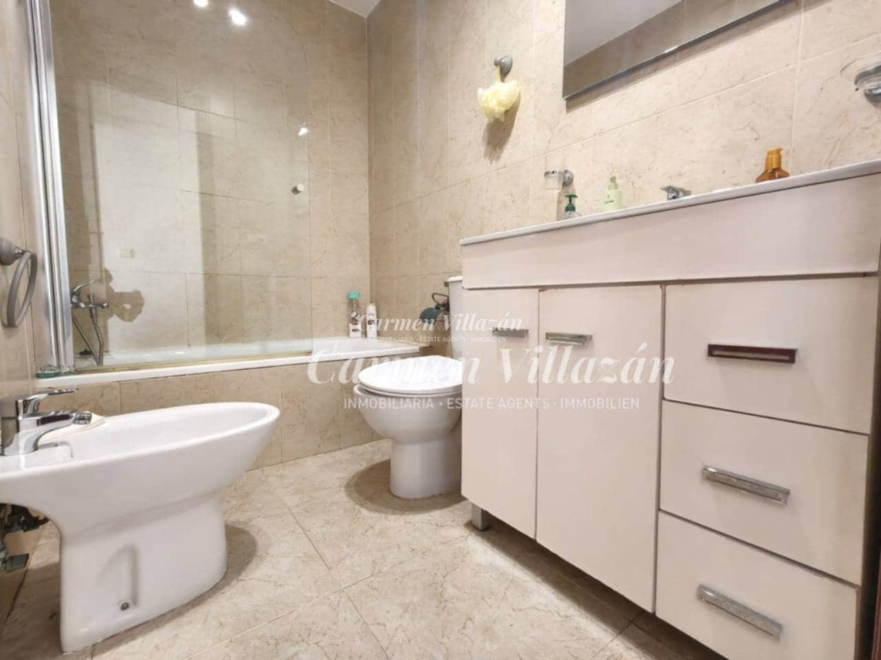 4 bedroom Apartment for sale in Puerto del Rosario with garage - € 280,000 (Ref: 10154510)