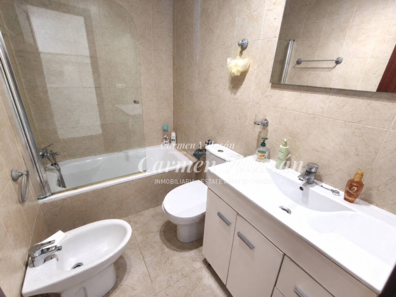4 bedroom Apartment for sale in Puerto del Rosario with garage - € 280,000 (Ref: 10154510)
