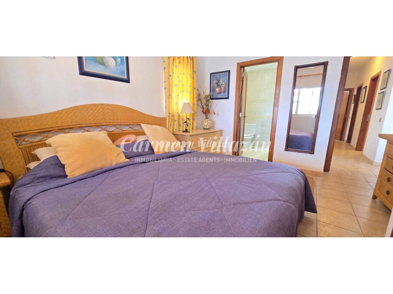4 bedroom Villa for sale in Antigua with pool garage - € 485,000 (Ref: 10168044)