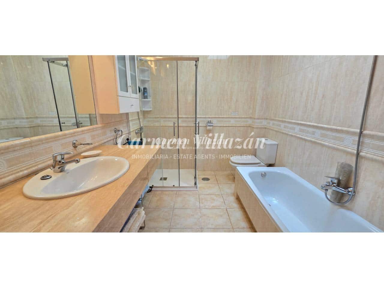 4 bedroom Villa for sale in Antigua with pool garage - € 485,000 (Ref: 10168044)