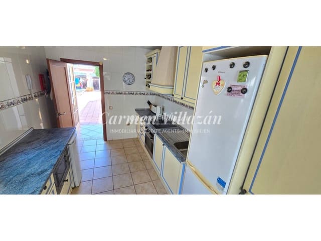 4 soveværelse Villa til salg i Antigua med swimmingpool garage - € 485.000 (Ref: 10168044)