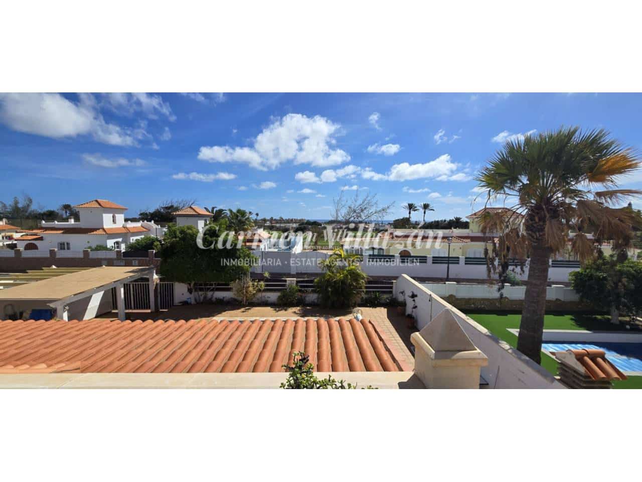 4 bedroom Villa for sale in Antigua with pool garage - € 485,000 (Ref: 10168044)