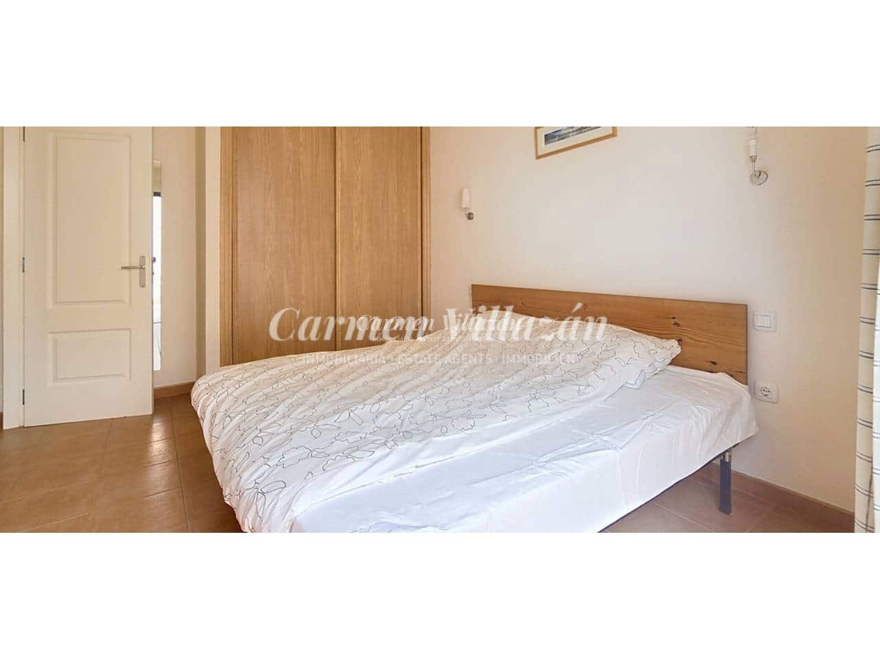2 bedroom Bungalow for sale in Caleta de Fuste with garage - € 220,000 (Ref: 10170442)