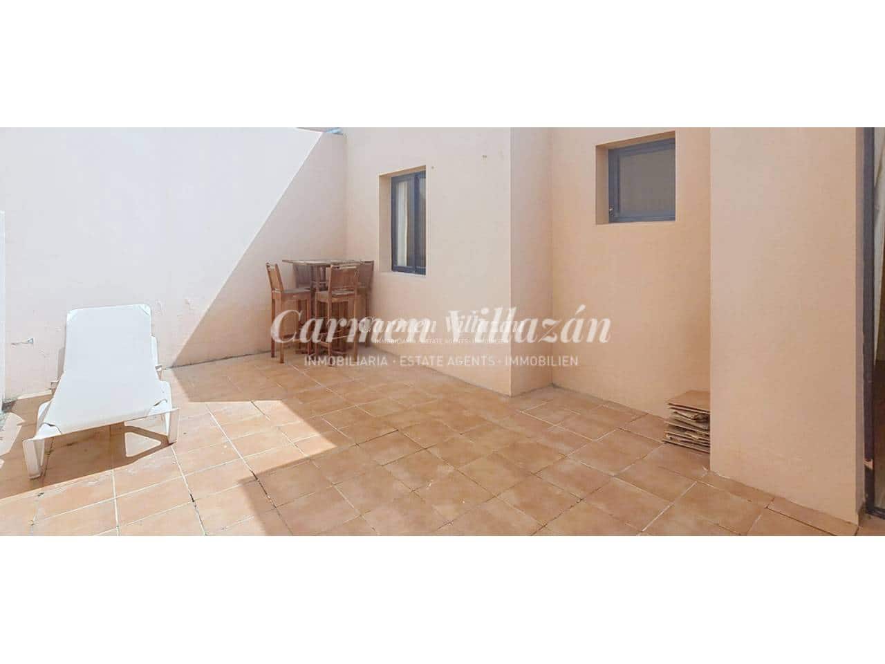 2 bedroom Bungalow for sale in Caleta de Fuste with garage - € 220,000 (Ref: 10170442)
