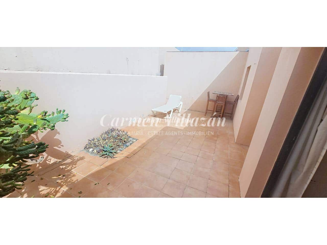 2 bedroom Bungalow for sale in Caleta de Fuste with garage - € 220,000 (Ref: 10170442)