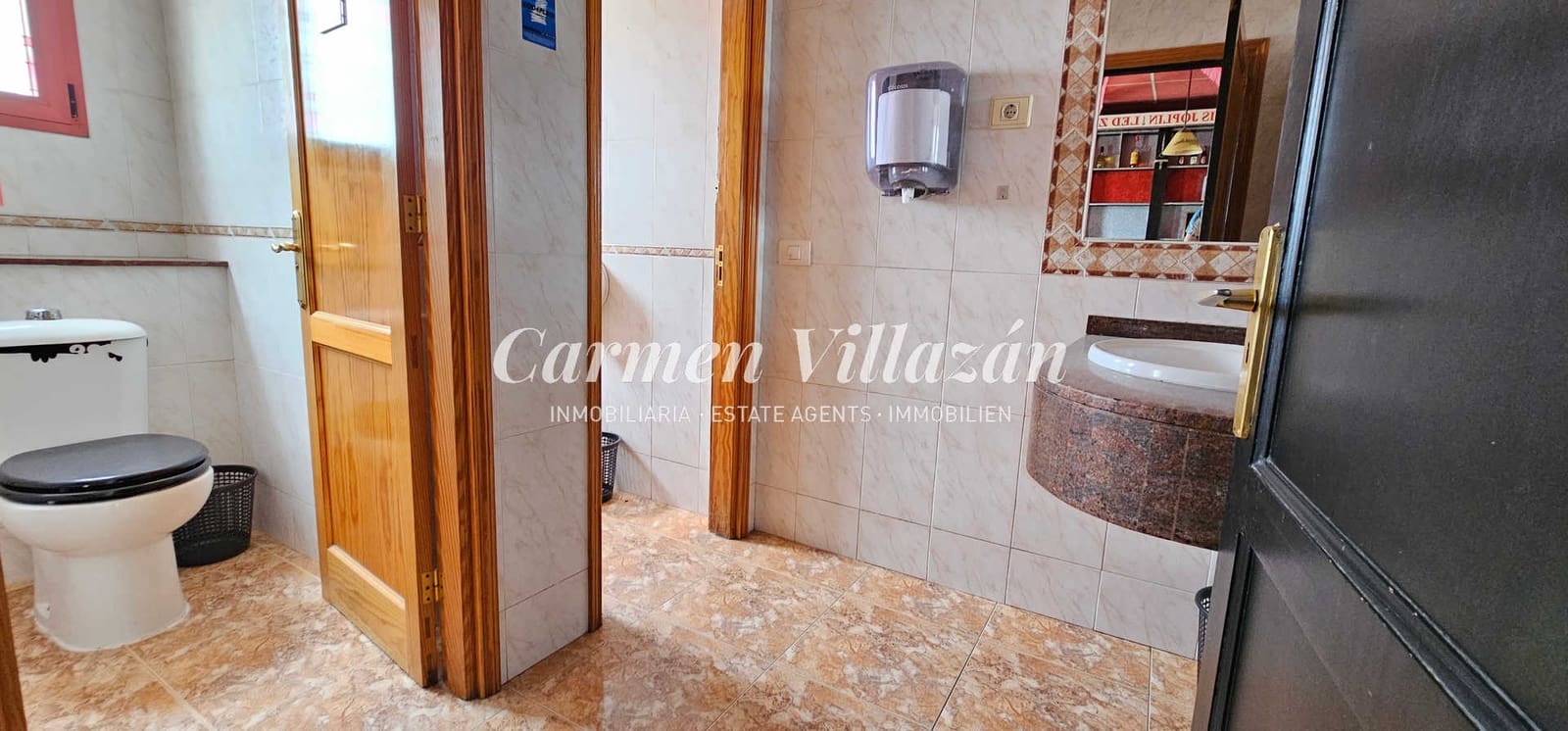 Commercial for sale in Caleta de Fuste - € 187,000 (Ref: 7757626)