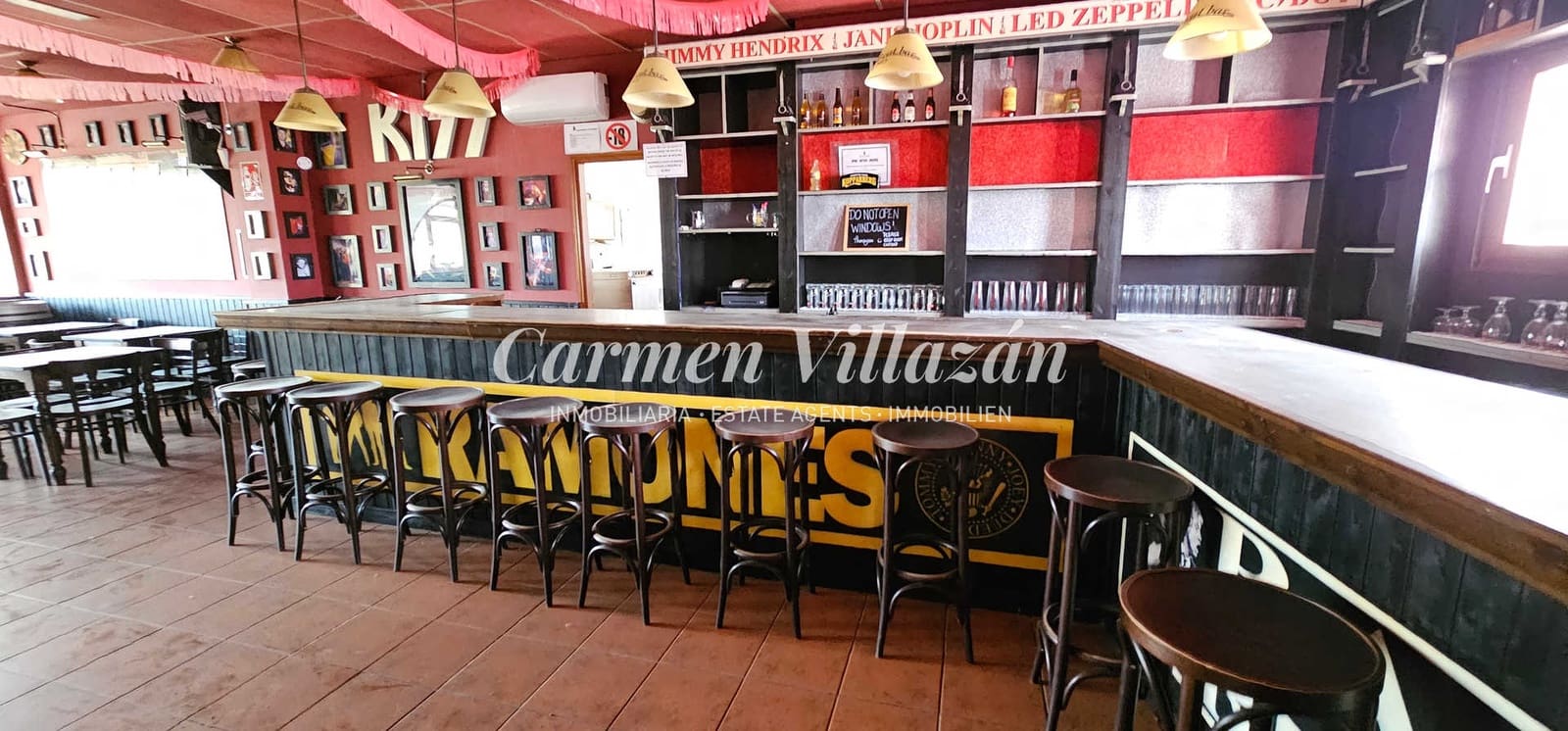 Commercial for sale in Caleta de Fuste - € 187,000 (Ref: 7757626)