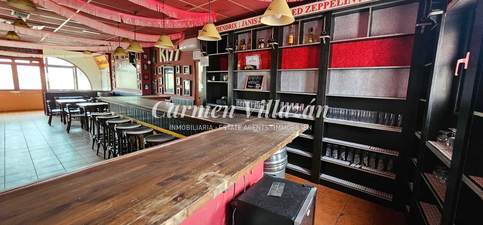 Commercial for sale in Caleta de Fuste - € 187,000 (Ref: 7757626)