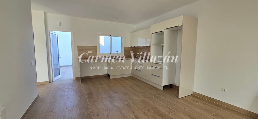 3 chambre Villa/Maison à vendre à Gran Tarajal - 305 000 € (Ref: 8003807)