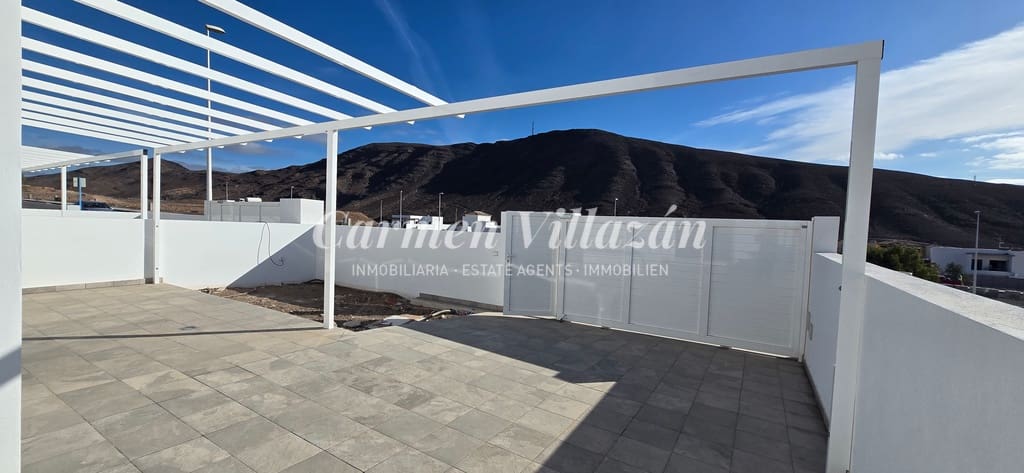 3 chambre Villa/Maison à vendre à Gran Tarajal - 305 000 € (Ref: 8003807)