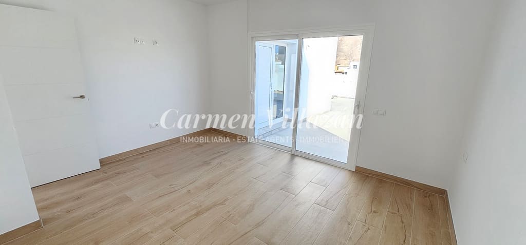 3 chambre Villa/Maison à vendre à Gran Tarajal - 305 000 € (Ref: 8003807)