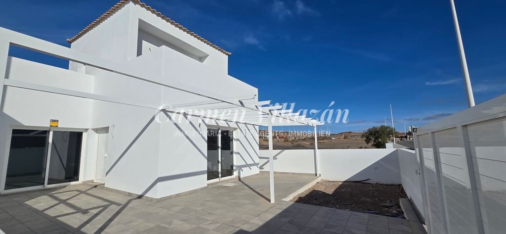 3 chambre Villa/Maison à vendre à Gran Tarajal - 305 000 € (Ref: 8003807)