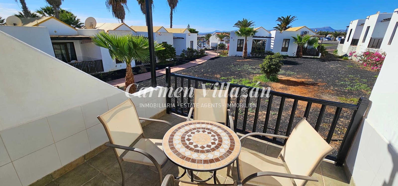 1 bedroom Bungalow for sale in Caleta de Fuste, Antigua with pool €