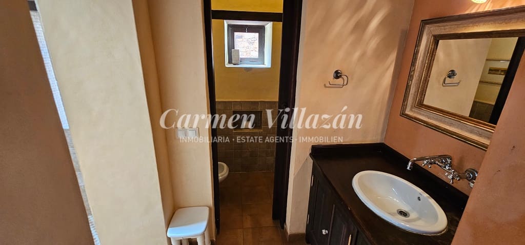 2 soveværelse Finca/Landehus til salg i Tuineje med swimmingpool - € 395.000 (Ref: 8344159)