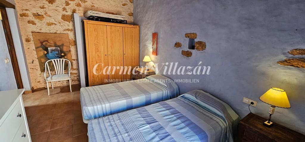 2 soveværelse Finca/Landehus til salg i Tuineje med swimmingpool - € 395.000 (Ref: 8344159)