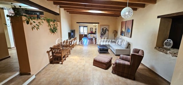 2 bedroom Finca/Country House for sale in Tuineje with pool - € 395,000 (Ref: 8344159)