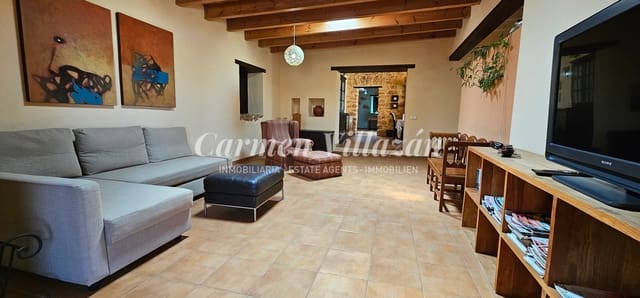 2 bedroom Finca/Country House for sale in Tuineje with pool - € 395,000 (Ref: 8344159)