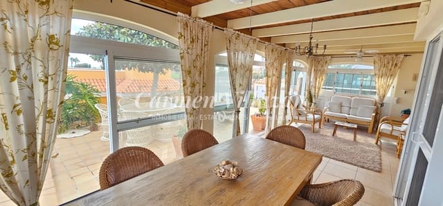 4 sypialnia Willa na sprzedaż w Caleta de Fuste, Antigua z basenem - 450 000 € (Ref: 8637408)