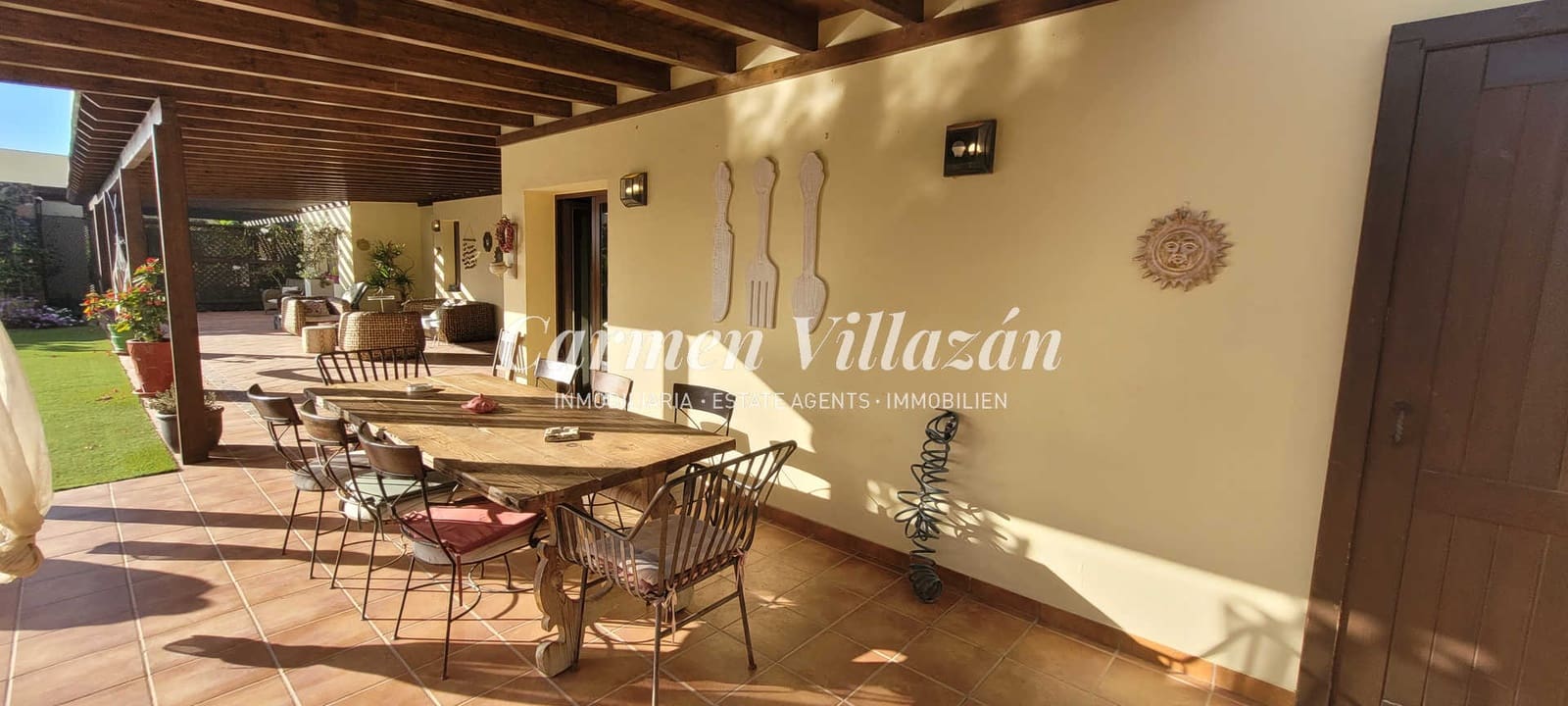 5 soveværelse Villa til salg i Lajares med swimmingpool - € 850.000 (Ref: 8714363)