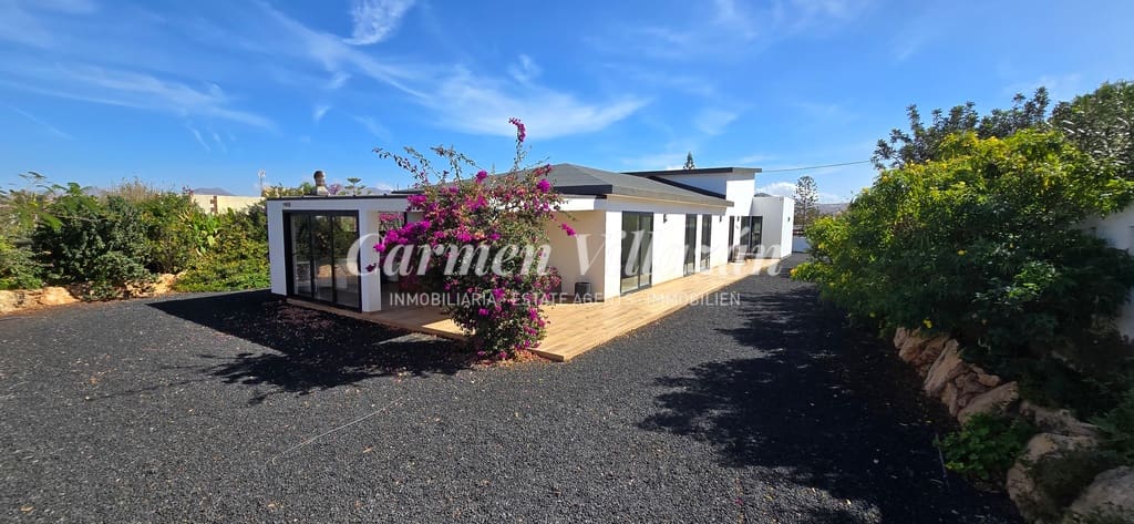 3 sovrum Villa till salu i Llanos de la Concepcion - 650 000 € (Ref: 8796219)