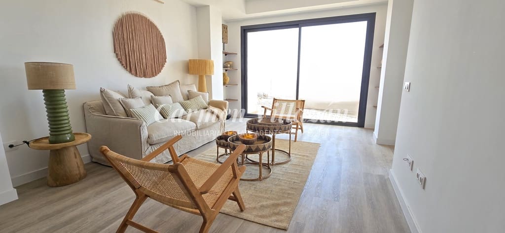 2 soverom Leilighet til salgs i Caleta de Fuste med svømmebasseng - € 275 000 (Ref: 8816478)