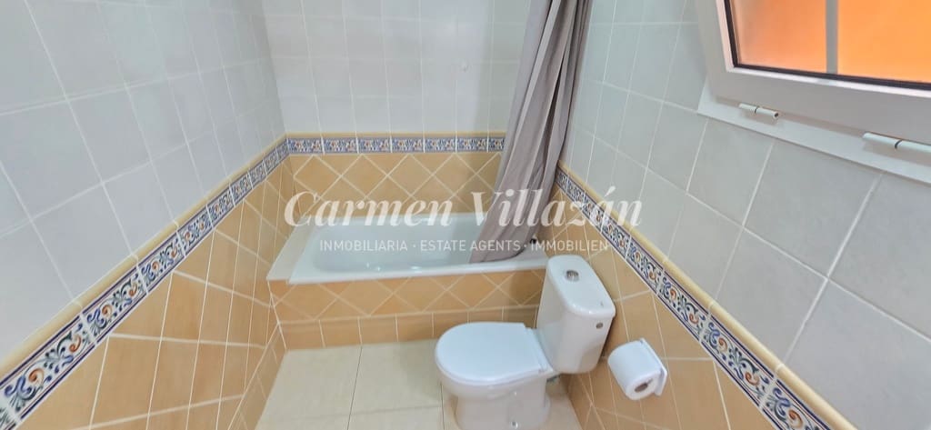 1 bedroom Apartment for sale in Caleta de Fuste - € 185,000 (Ref: 9105160)