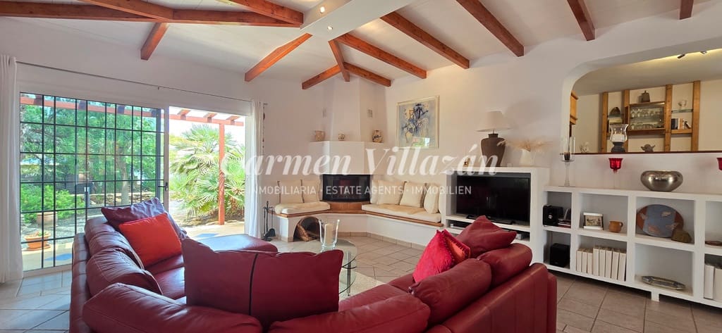 6 chambre Villa/Maison à vendre à Triquivijate avec piscine garage - 1 050 000 € (Ref: 9138234)