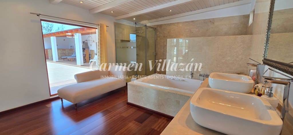 6 chambre Villa/Maison à vendre à Triquivijate avec piscine garage - 1 050 000 € (Ref: 9138234)
