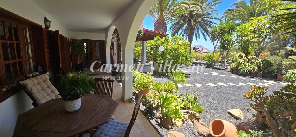 6 chambre Villa/Maison à vendre à Triquivijate avec piscine garage - 1 050 000 € (Ref: 9138234)