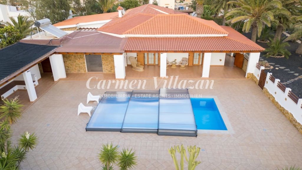 6 chambre Villa/Maison à vendre à Triquivijate avec piscine garage - 1 050 000 € (Ref: 9138234)