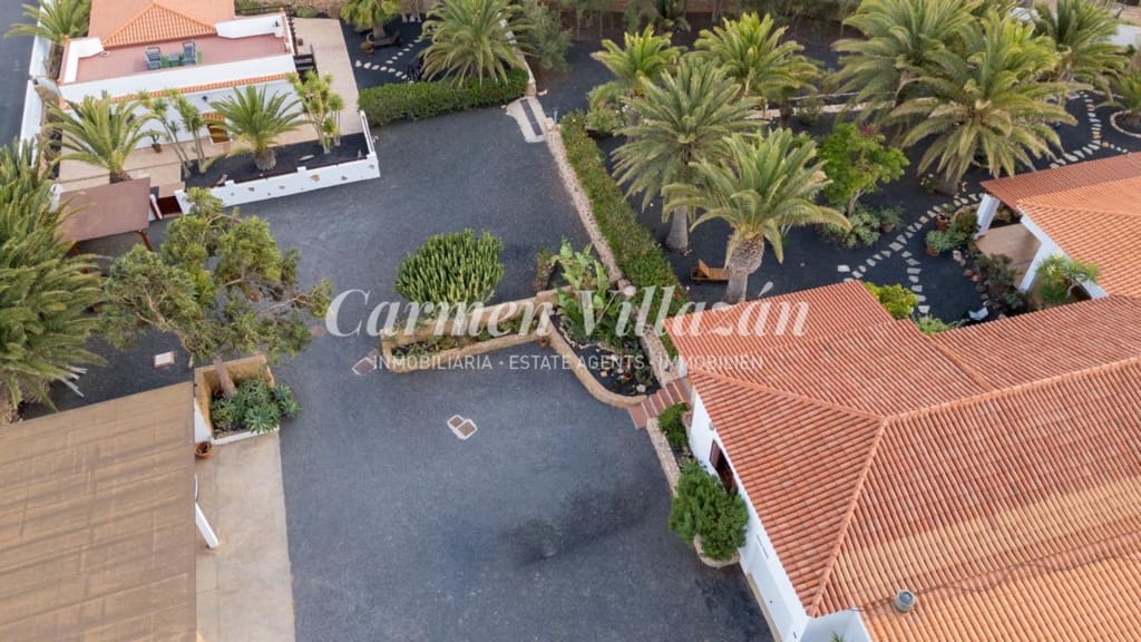 6 chambre Villa/Maison à vendre à Triquivijate avec piscine garage - 1 050 000 € (Ref: 9138234)