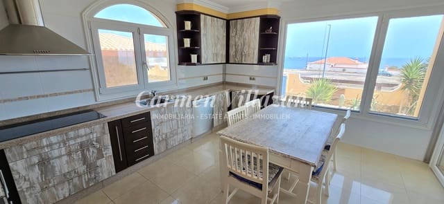 5 quarto Moradia para venda em Caleta de Fuste, Antigua com piscina garagem - 1 300 000 € (Ref: 9199930)