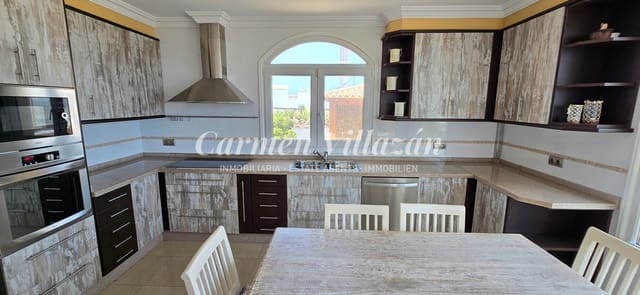 5 quarto Moradia para venda em Caleta de Fuste, Antigua com piscina garagem - 1 300 000 € (Ref: 9199930)