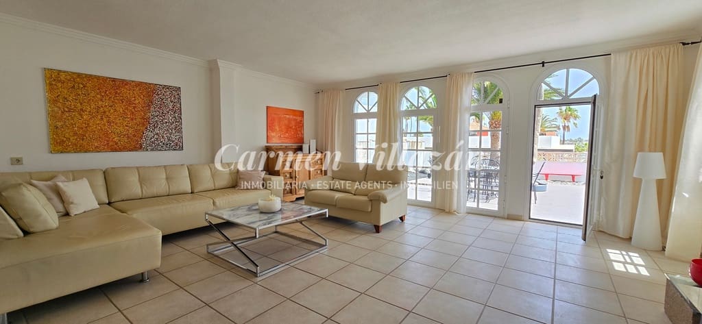 3 soverom Villa til salgs i Caleta de Fuste med garasje - € 680 000 (Ref: 9241162)