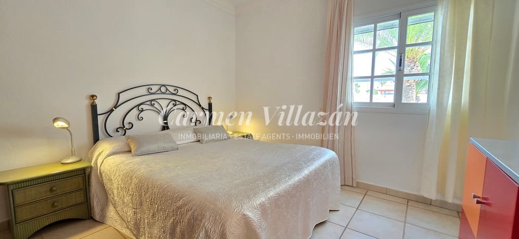 3 soverom Villa til salgs i Caleta de Fuste med garasje - € 680 000 (Ref: 9241162)