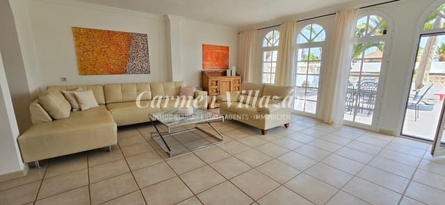 3 soverom Villa til salgs i Caleta de Fuste, Antigua med garasje - € 680 000 (Ref: 9241162)