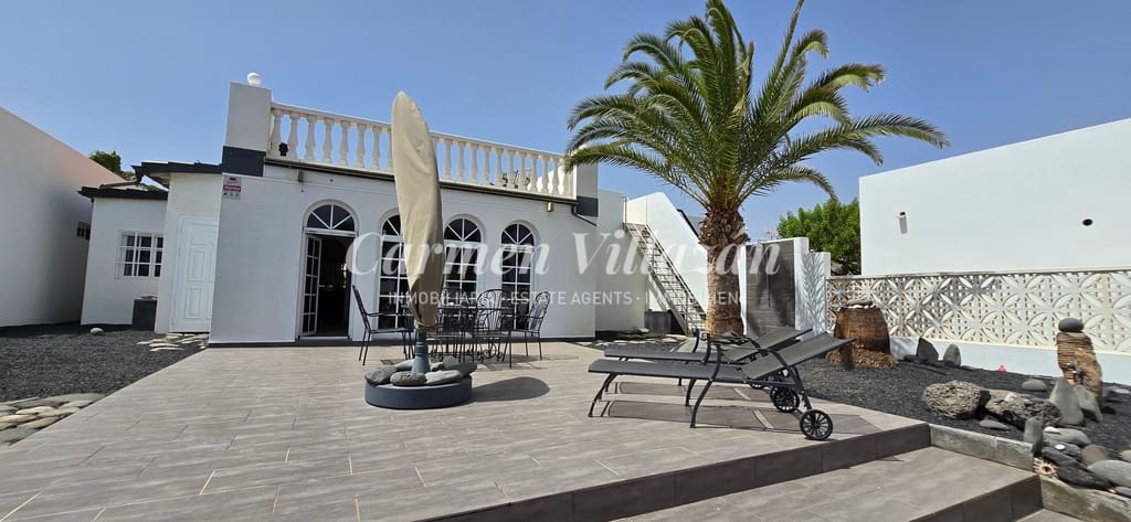 3 soverom Villa til salgs i Caleta de Fuste med garasje - € 680 000 (Ref: 9241162)