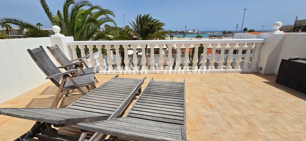 3 soverom Villa til salgs i Caleta de Fuste med garasje - € 680 000 (Ref: 9241162)