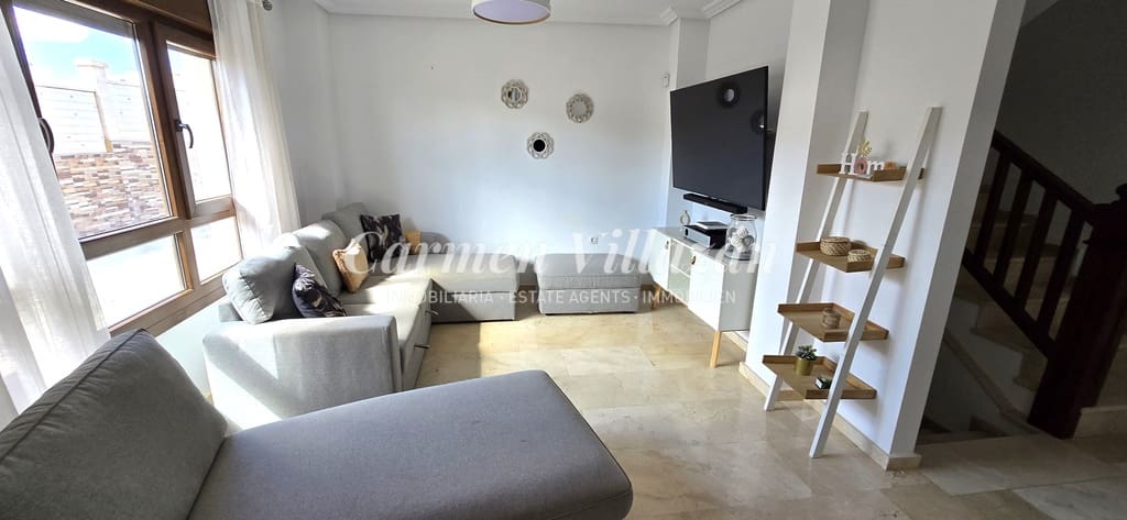 4 slaapkamer Huis te koop in Antigua met garage - € 289.000 (Ref: 9279745)