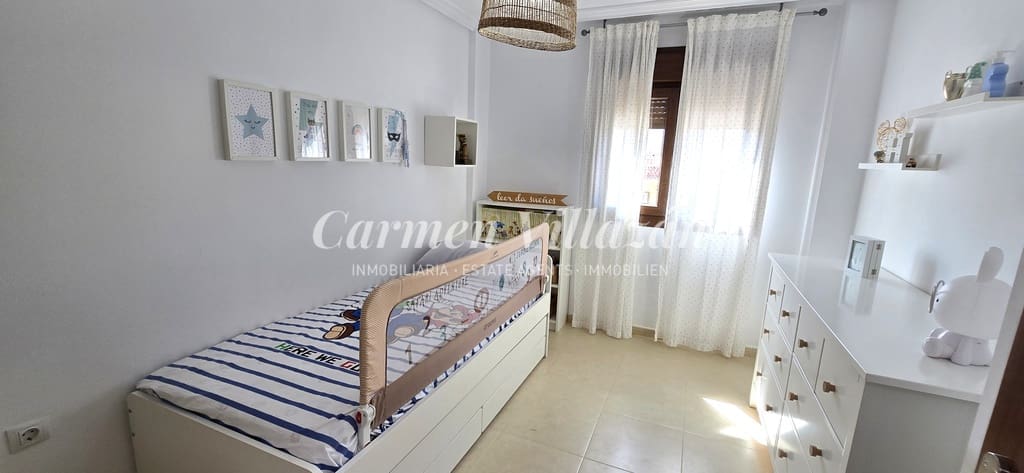 4 slaapkamer Huis te koop in Antigua met garage - € 289.000 (Ref: 9279745)